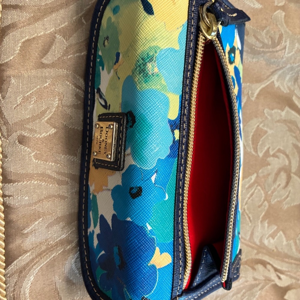 Dooney & Bourke  Somerset Watercolor Continental Clutch Wallet Flap Snap - Picture 9 of 9